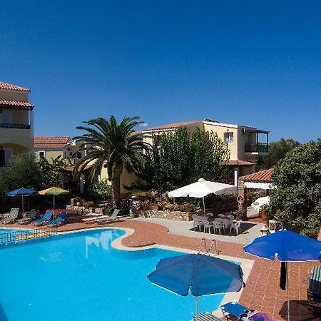 Hotel Lilium à Agia Marina Extérieur photo